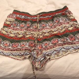 American eagle shorts size large